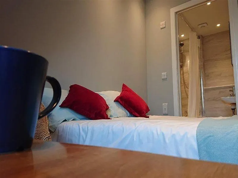 Falcon Crest Guest House Edimburgo