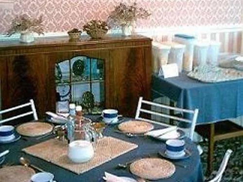 Falcon Crest Guest House Edimburgo
