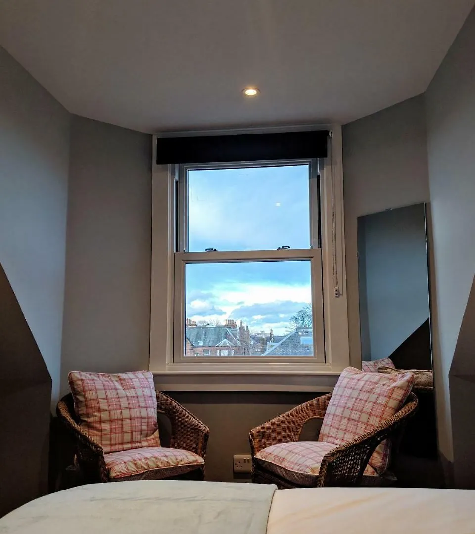 Falcon Crest Guest House Edimburgo