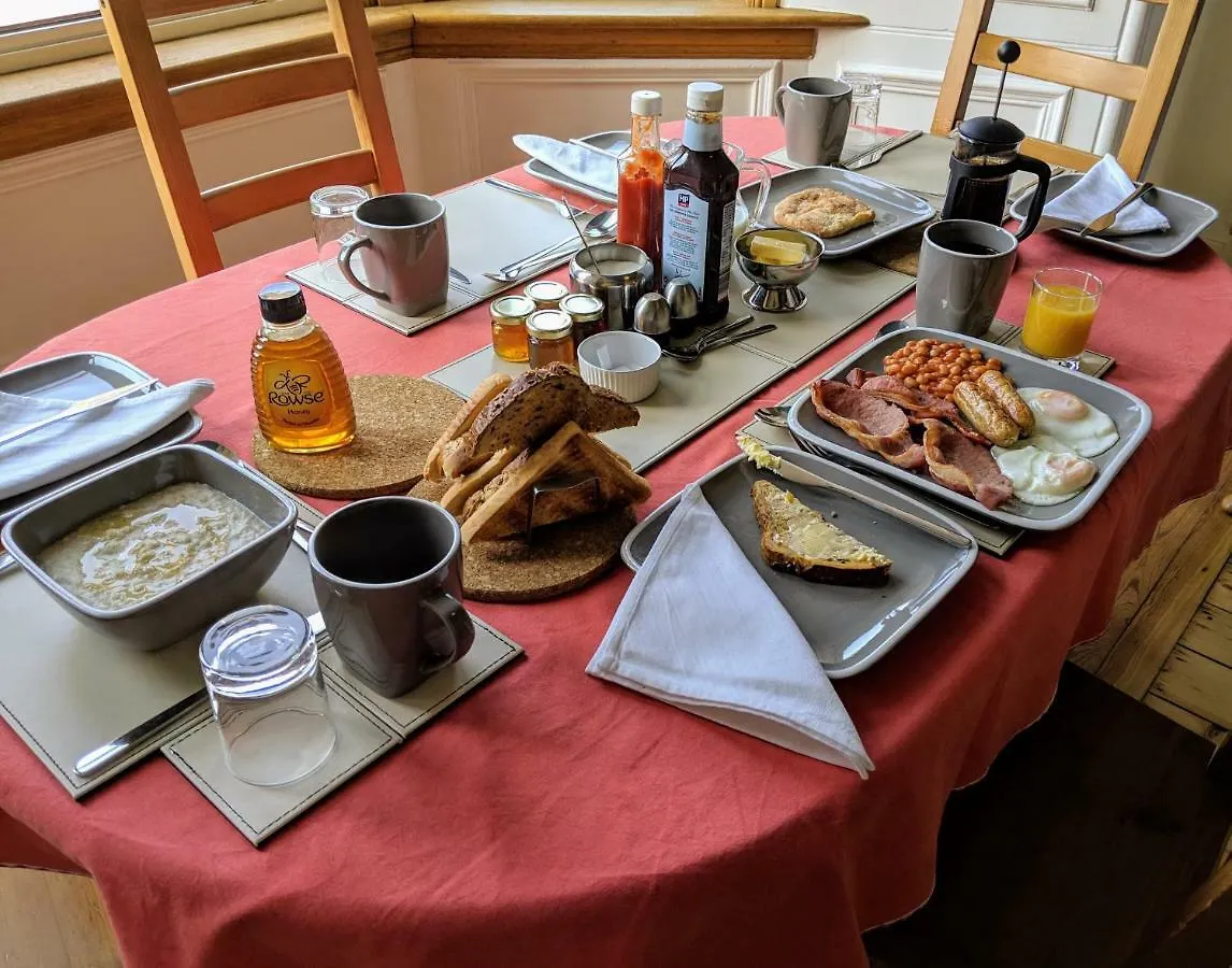 Falcon Crest Guest House Edimburgo Reino Unido
